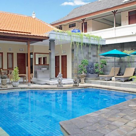 Flamboyan Hotel Kuta  Ngoại thất bức ảnh