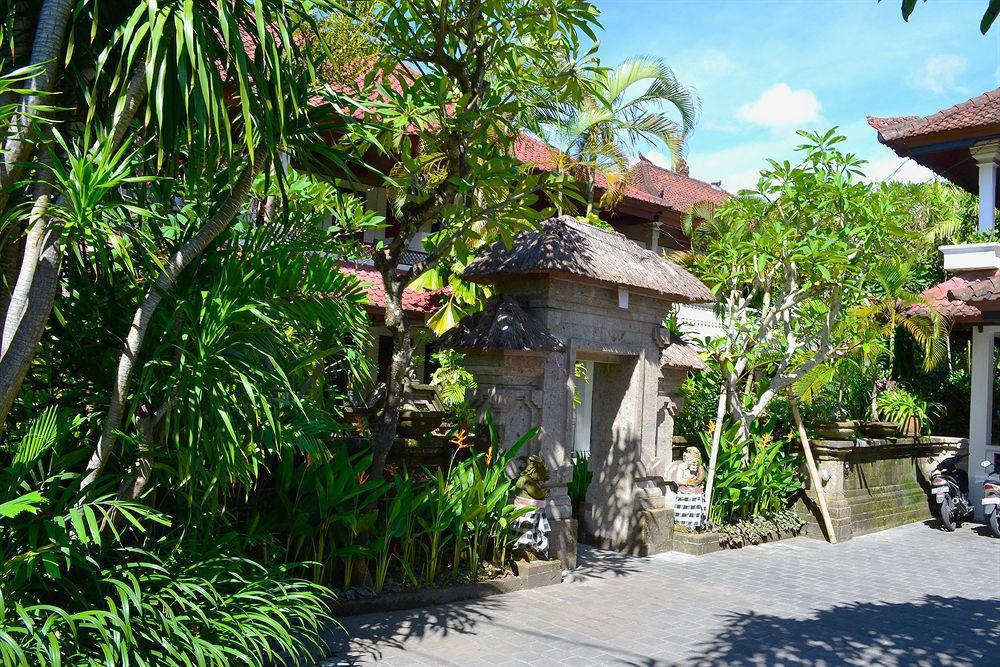 Flamboyan Hotel Kuta  Ngoại thất bức ảnh