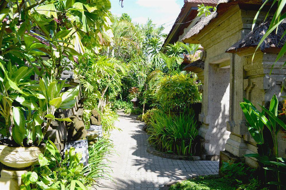 Flamboyan Hotel Kuta  Ngoại thất bức ảnh