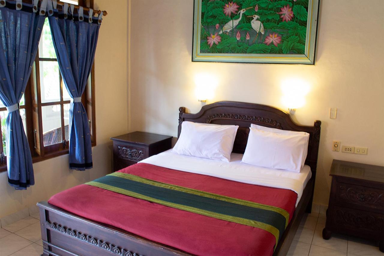 Flamboyan Hotel Kuta  Ngoại thất bức ảnh
