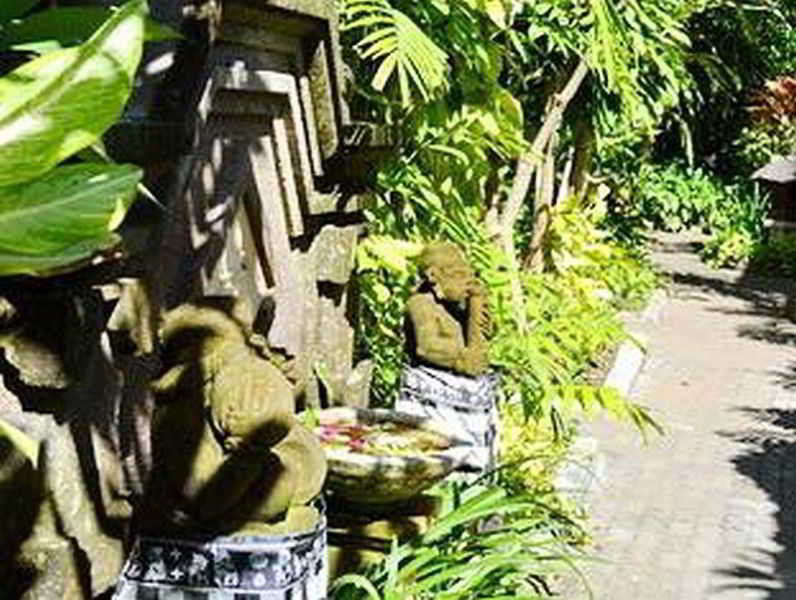 Flamboyan Hotel Kuta  Ngoại thất bức ảnh