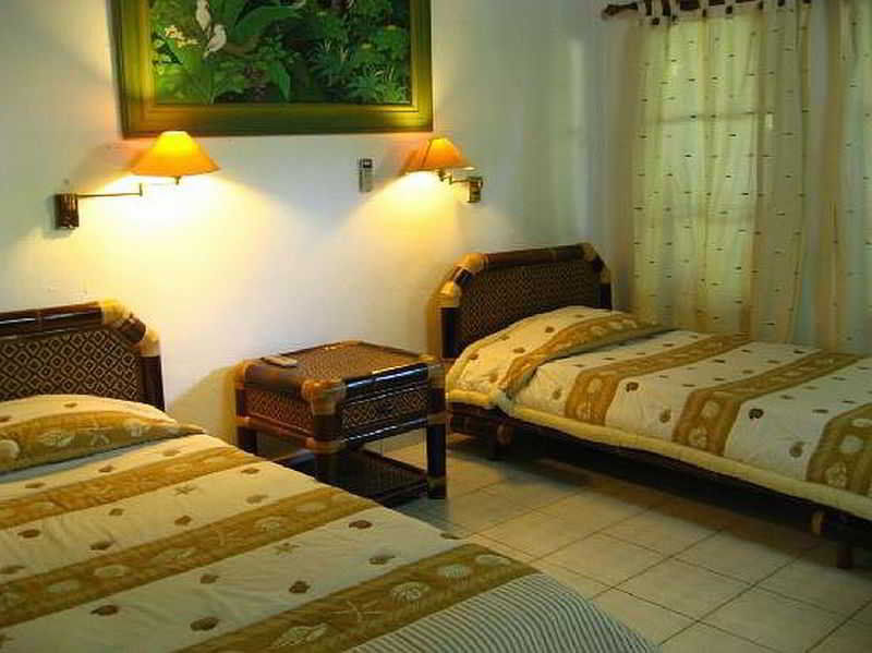 Flamboyan Hotel Kuta  Ngoại thất bức ảnh