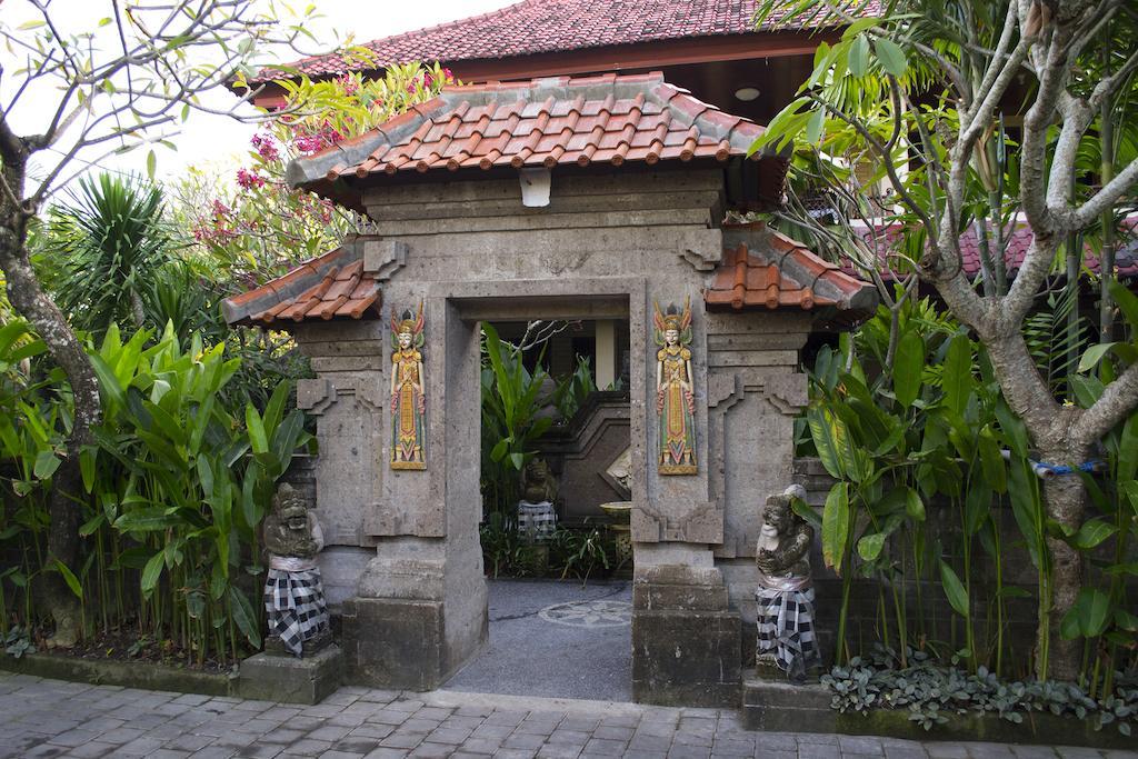 Flamboyan Hotel Kuta  Ngoại thất bức ảnh