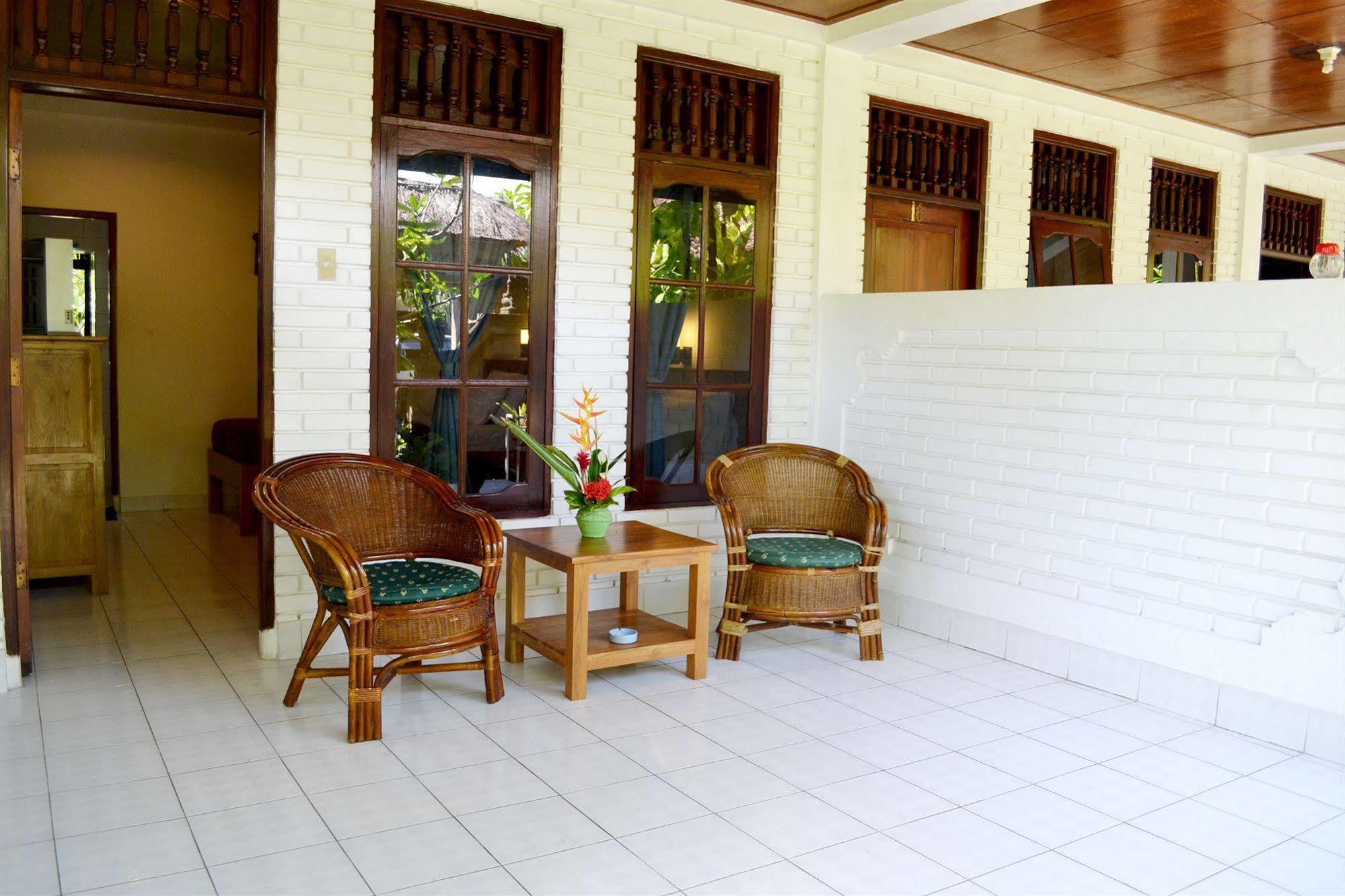 Flamboyan Hotel Kuta  Ngoại thất bức ảnh