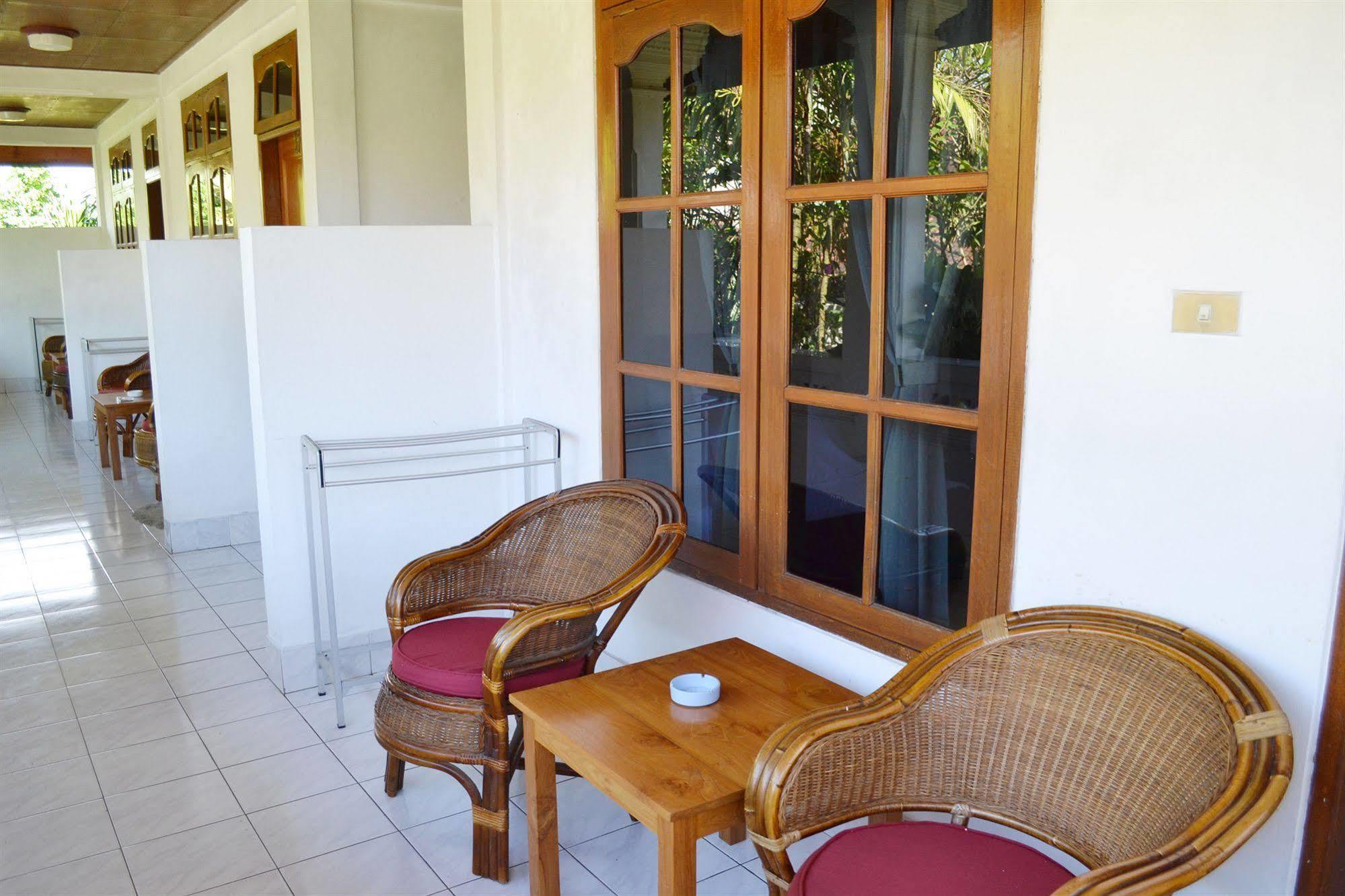 Flamboyan Hotel Kuta  Ngoại thất bức ảnh