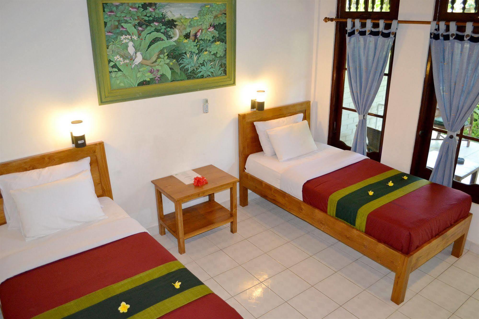 Flamboyan Hotel Kuta  Ngoại thất bức ảnh