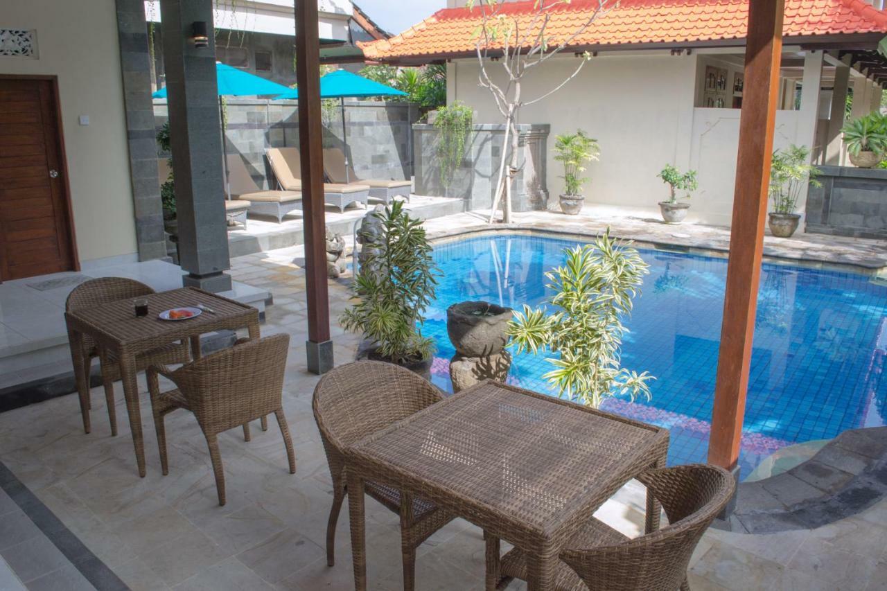 Flamboyan Hotel Kuta  Ngoại thất bức ảnh