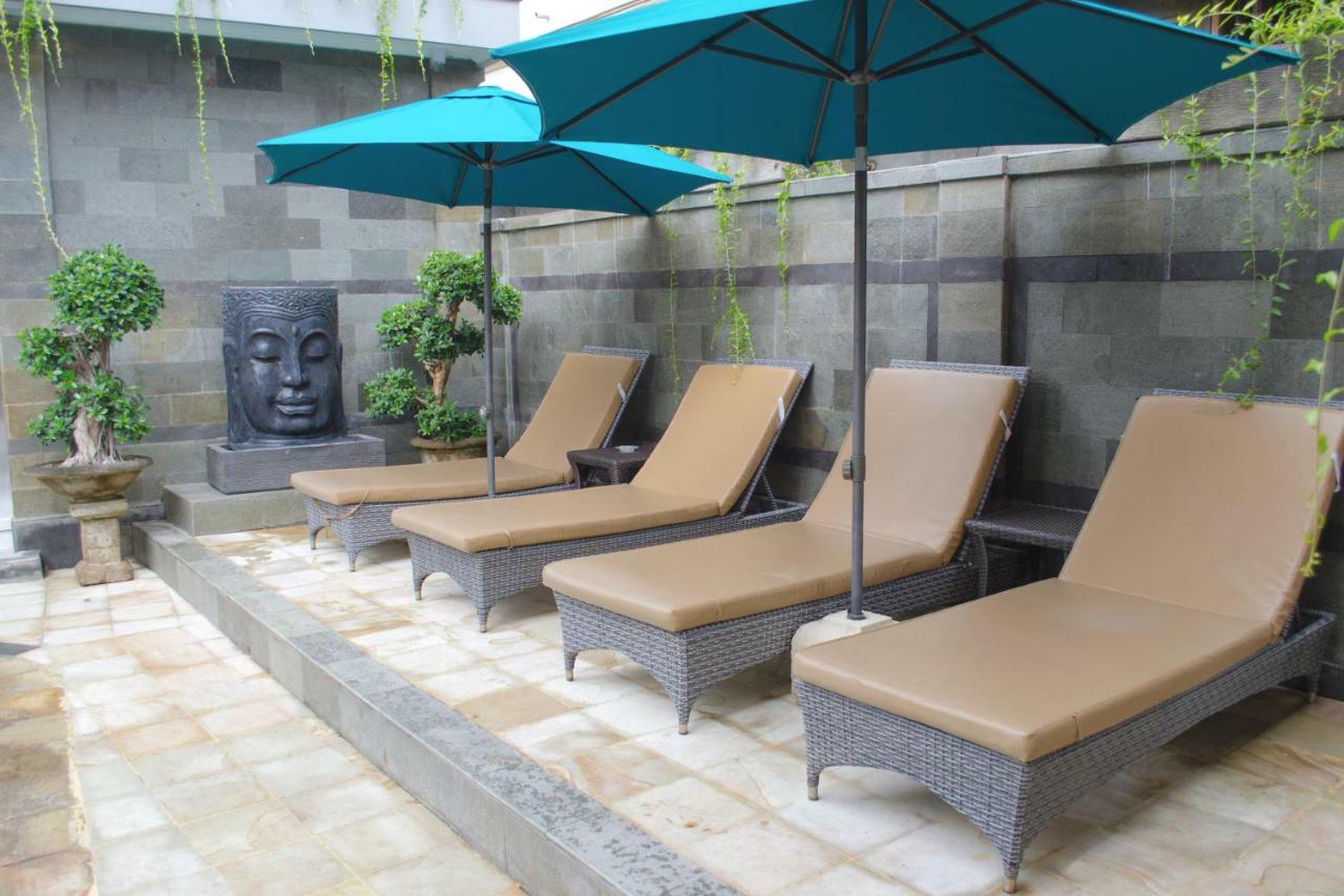 Flamboyan Hotel Kuta  Ngoại thất bức ảnh